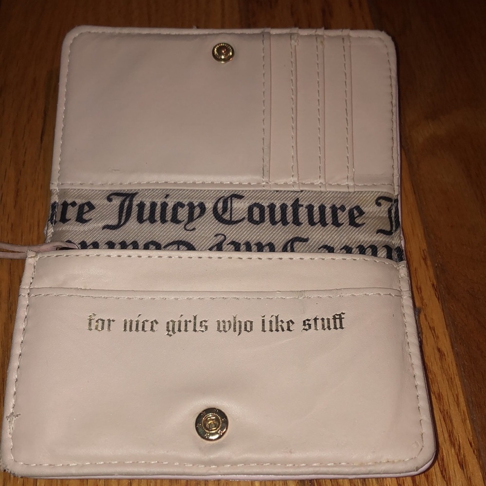 Juicy Couture Light Pink Quilted Heart Wristlet Wallet - Picture 2 of 2